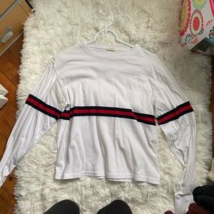 Brandy Melville Tops - Brandy Melville long sleeve Brandy Melville Tops - Brandy Melville long sleeve